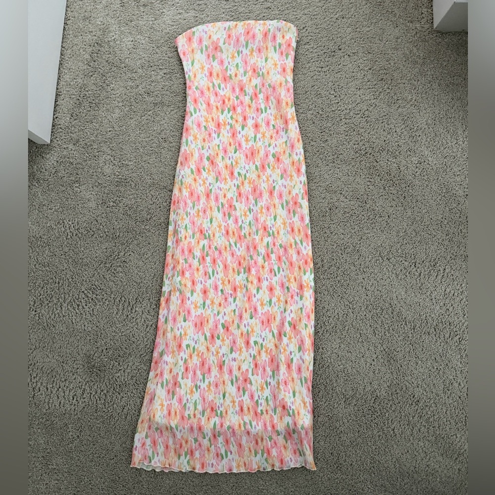 Princess Polly Strapless Dress in Pink and White